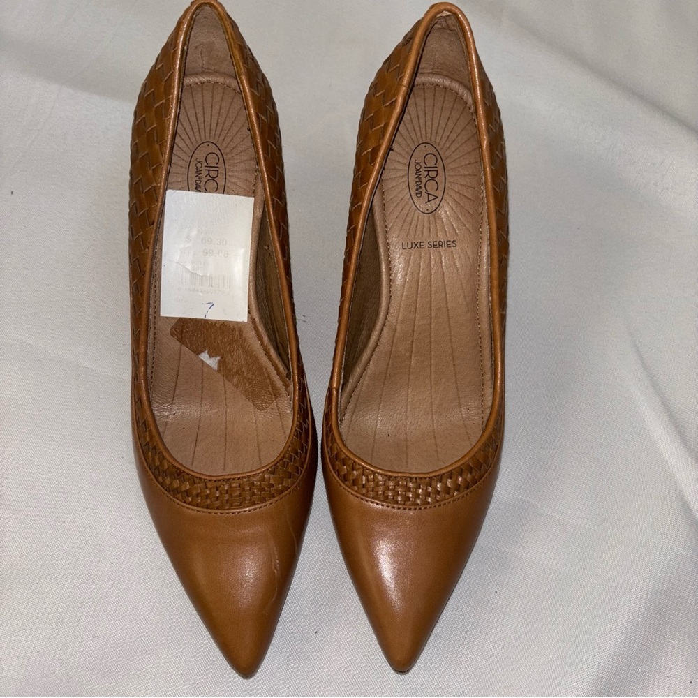 Joan & David Tan Pointed-Toe Woven Leather Heels